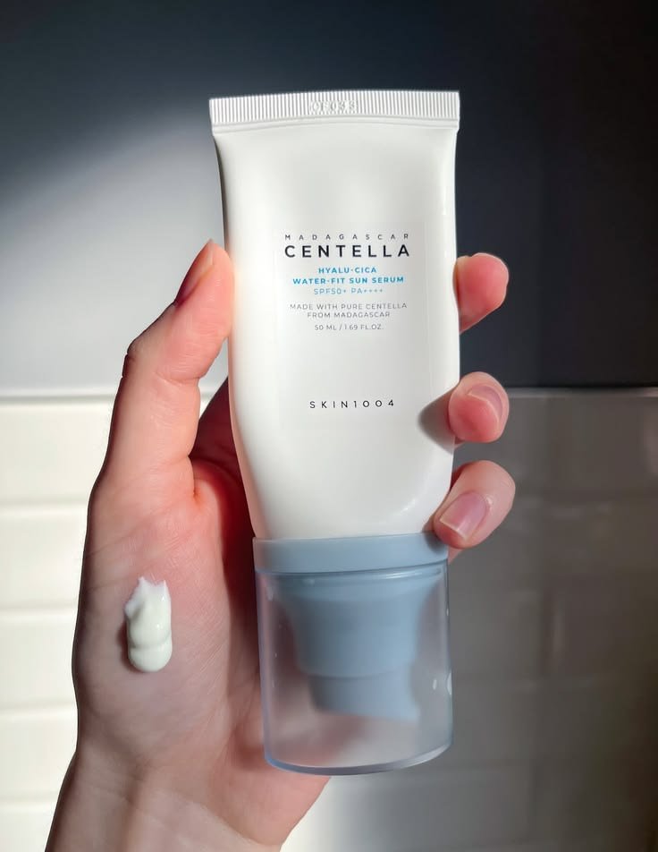 Skin1004 Madagascar Centella Hyalu-Cica Water-Fit Sun Serum 50ml