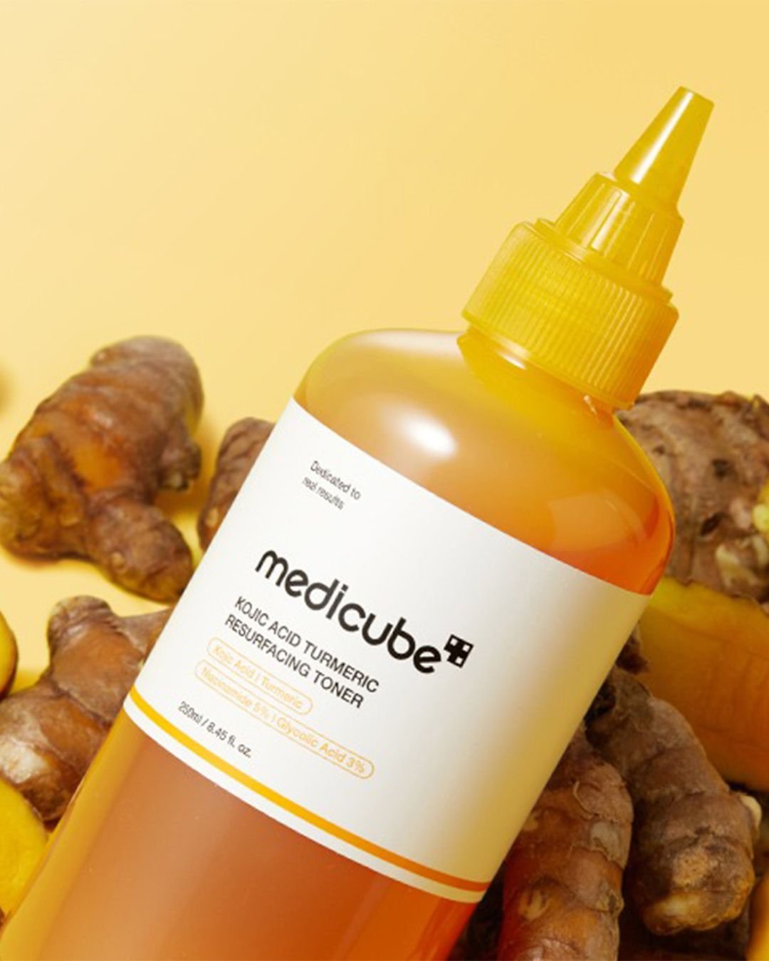 Medicube KOJIC ACID TURMERIC RESURFACING TONER 250ML